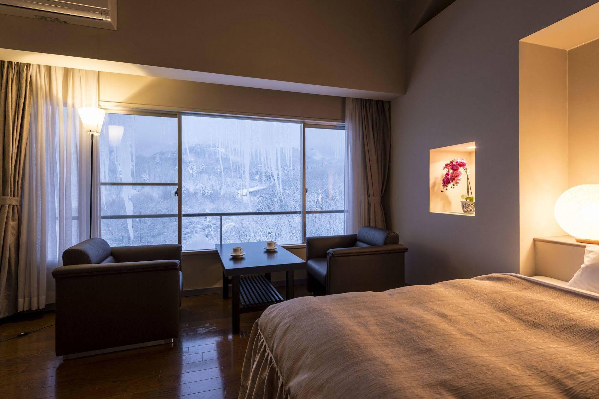 Takamiya Hotel Lucent Yamagata (Yamagata) Exterior foto